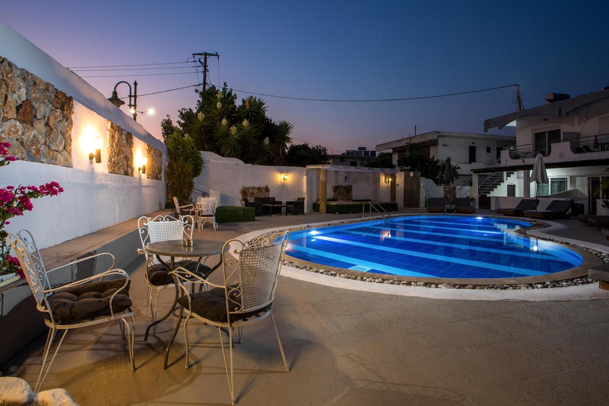 Toula'S Apartments Faliraki Exterior photo